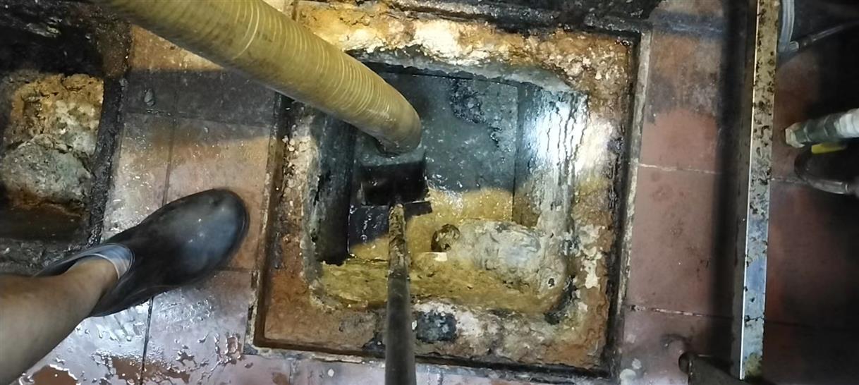 明山污水池清理一般都有毒气，怎么预防中毒呢？
