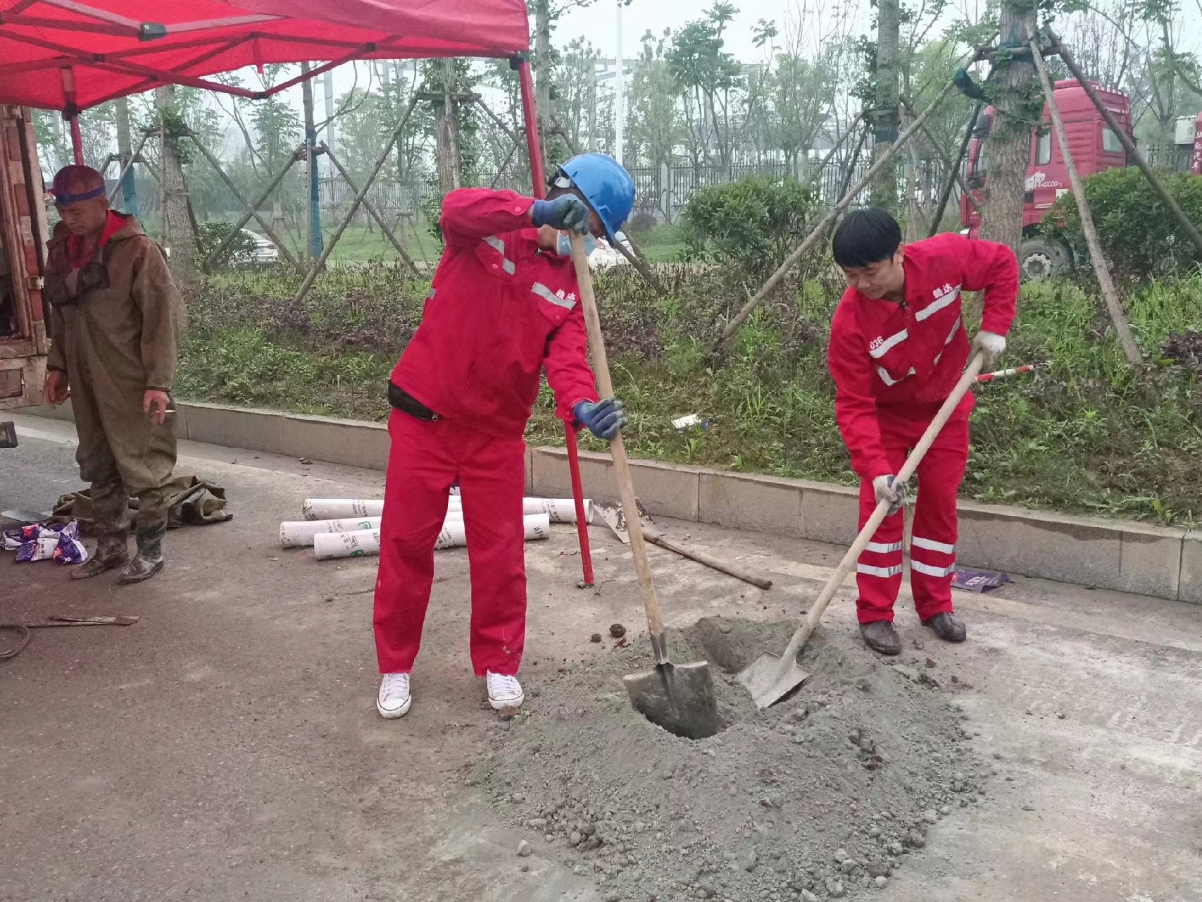 明山管道疏通哪家好】及时进行市政管道清淤