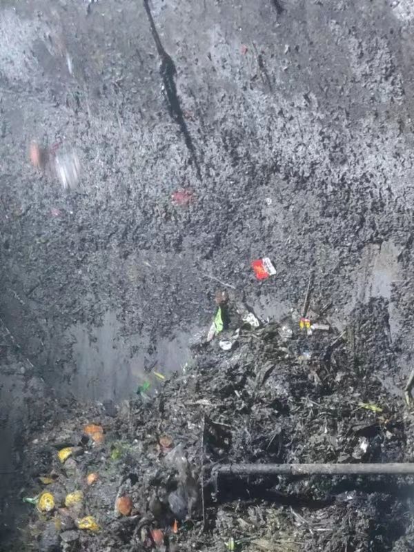 明山污水池清理